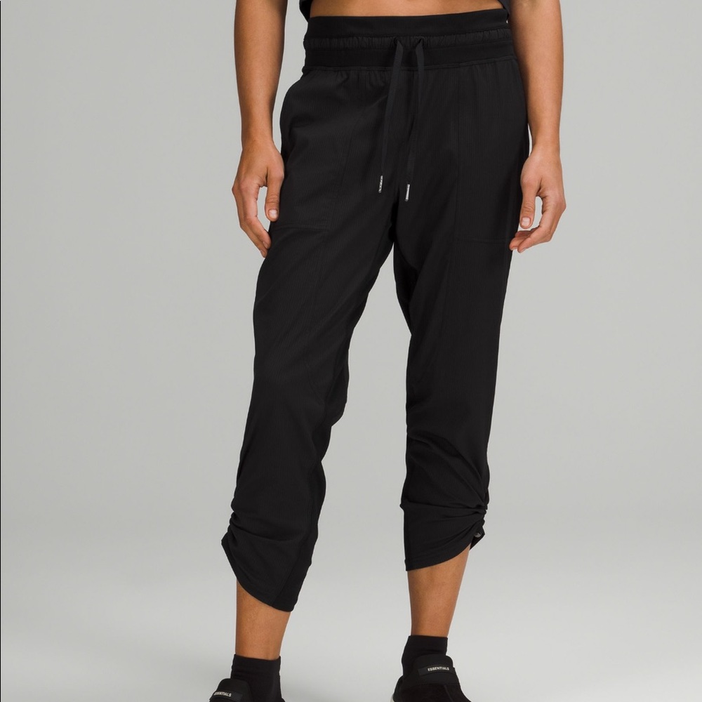 Lululemon Crop Pants
